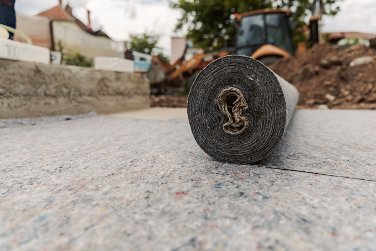 prikaz postavljanaj geotekstil materijala